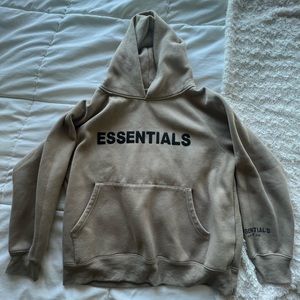 Essentials hoodie - not authentic it’s from Amazon
